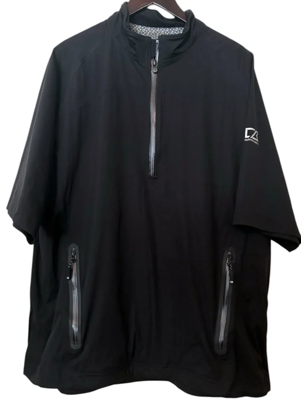 Cutter and buck black pullover short sleeve wind jacket